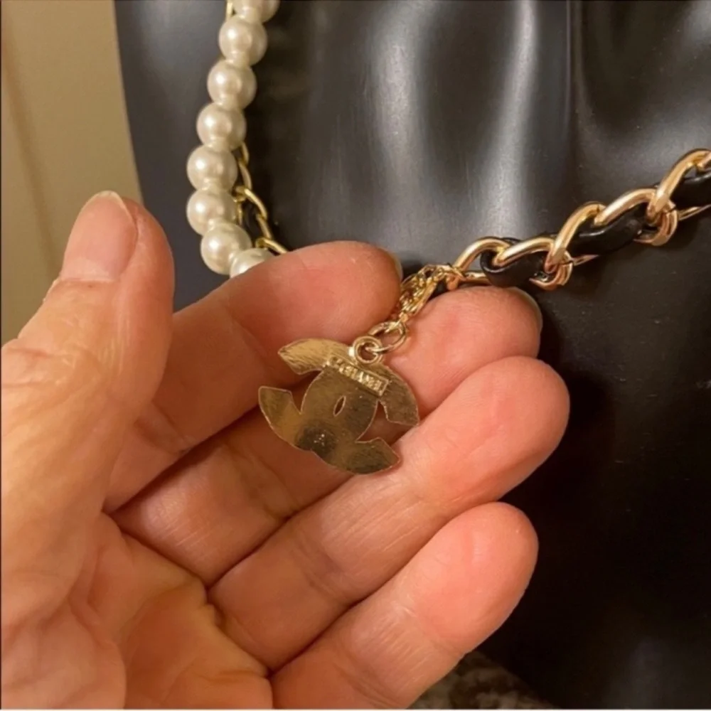 Chanel Gold and Black Chain Necklace with Pearl Accents - Picture 3 of 10